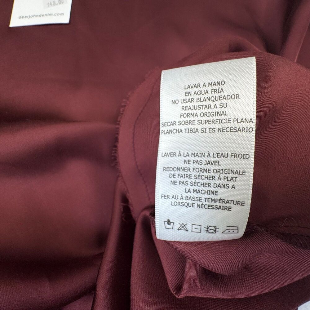 Dear John Women Top Sz L NWT Satin Burgundy Frayed Trim V-Neck Hem Cap Sleeve - Picture 7 of 7
